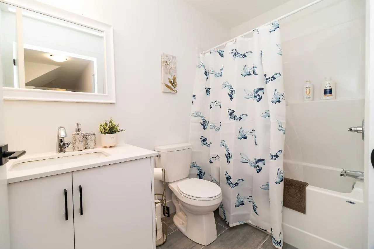 Bed and Breakfast Glamorous New Townhouse - Business And Vacation Travel Χάλιφαξ Καναδάς
